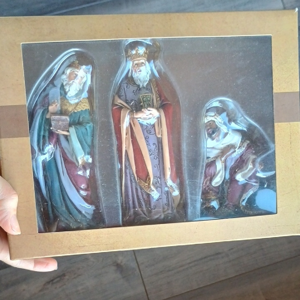 Nativity Scene Figurine Set - Multicolor
